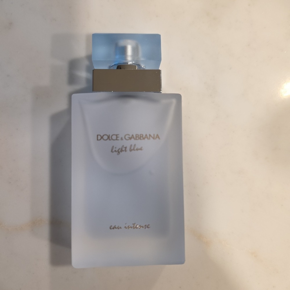 Dolce & Gabbana Light Blue Eau Intense 0.84 oz EDP Spray Women Perfume  Authentc - Picture 5 of 5